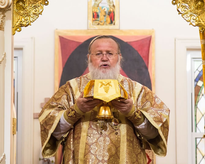 Радостное событие в православной жизни Нью-Йорка - новый просторный и благоукрашенный храм в Бруклине