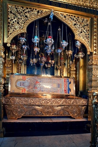 2 июня церковью молитвенно вспоминается обретение мощей святителя Алексия Московского.