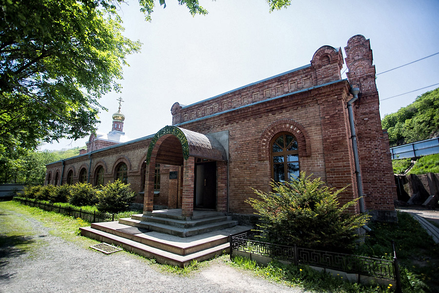 Серафимовский монастырь на острове Русский