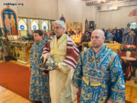 В день праздника Сретения Господня Митрополит Иларион посетил Бруклинский собор и совершил освящение свечей
