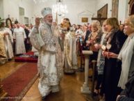 Нью-Йорк: Русские и сербские верующие впервые совместно встретили Пасху