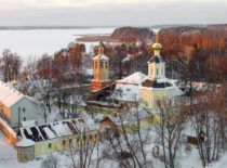 Житенный Смоленский монастырь на озере Селигер