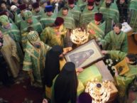 18 марта - Украина: в одном из монастырей Запорожской епархии на стекле отобразился образ святителя Иоанна Сан-Францисского и Шанхайского