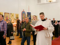 В пасхальные дни верующие Бруклина помолись у многоцелебных мощей святых Киприана и Иустины